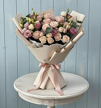 Букет цветов из:  Розы и Лизиантусы в Мокшане
