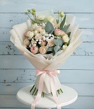 Букет цветов из:  Розы и Лизиантусы в Мокшане