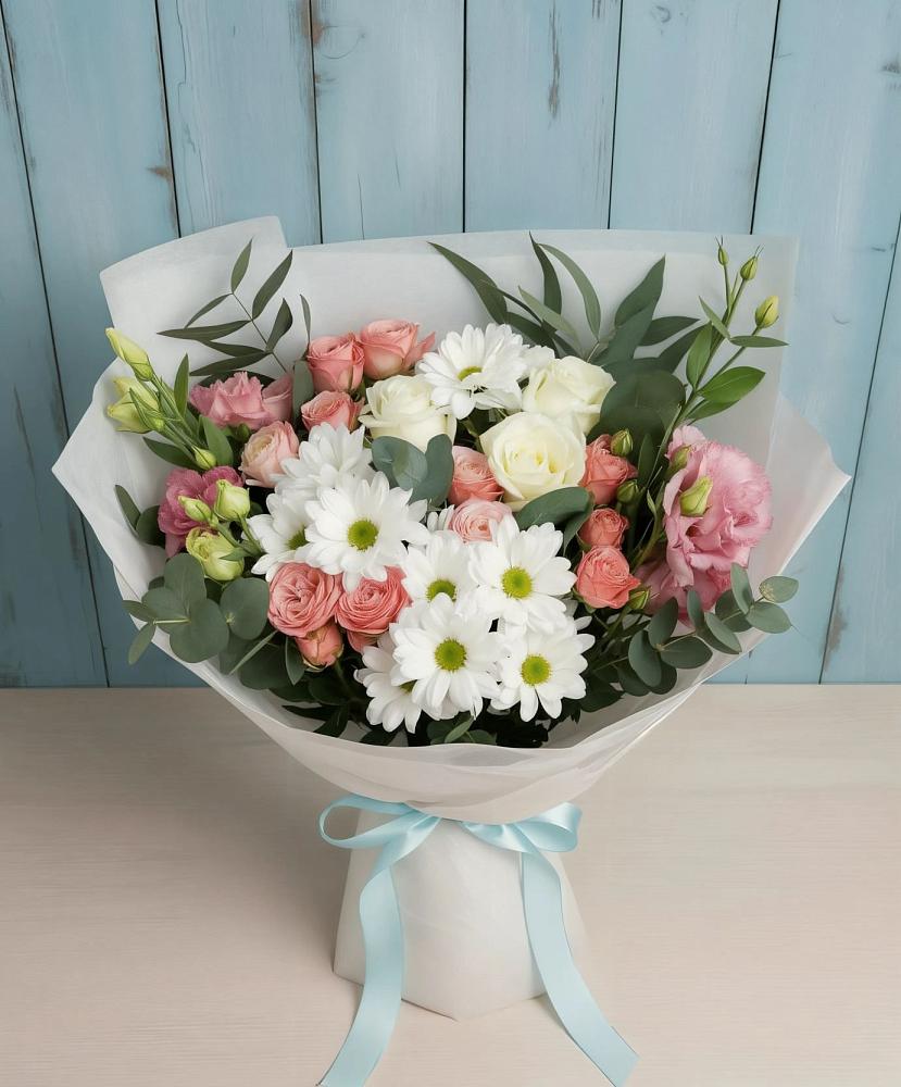 Букет цветов из: Розы, Лизиантусы и Хризантемы в Мокшане