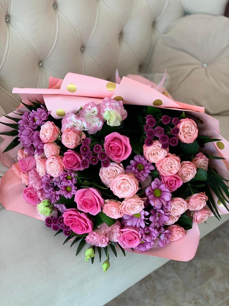 Букет цветов из: Хризантемы, Розы и Лизиантусы в Мокшане