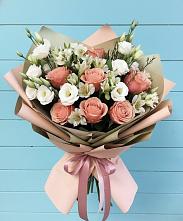 Букет цветов из:  Розы, Альстромерии и Лизиантусы в Мокшане