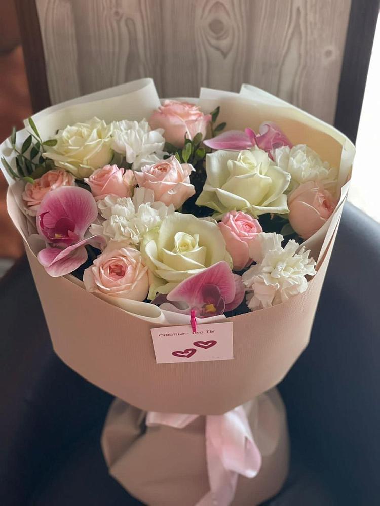 Букет цветов из: Орхидеи, Розы и Гвоздики в Мокшане