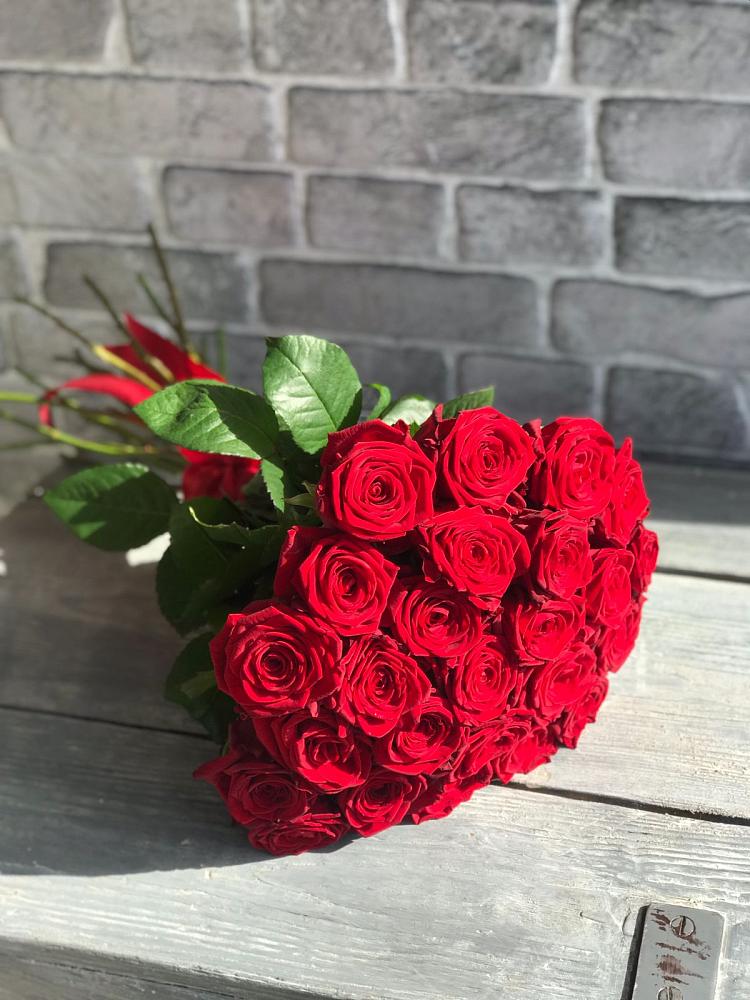 Букет Красные розы Фридом в Мокшане