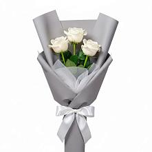 Букет 3 белые розы в Мокшане