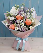 Букет цветов из:  Лизиантусы, Розы, Альстромерии и Гипсофила в Мокшане
