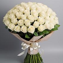 Букет 101 беля роза Белоснежка в Мокшане