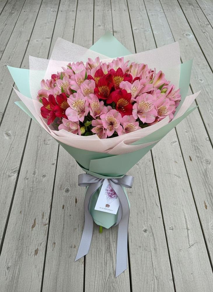 Букет цветов из: Альстромерии в Мокшане
