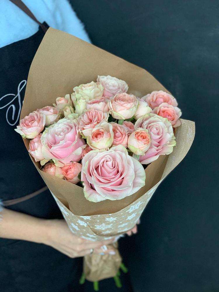 Букет цветов из: Хризантемы и Розы в Мокшане