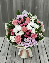 Букет цветов из:  Альстромерии, Гвоздики, Розы и Хризантемы в Мокшане