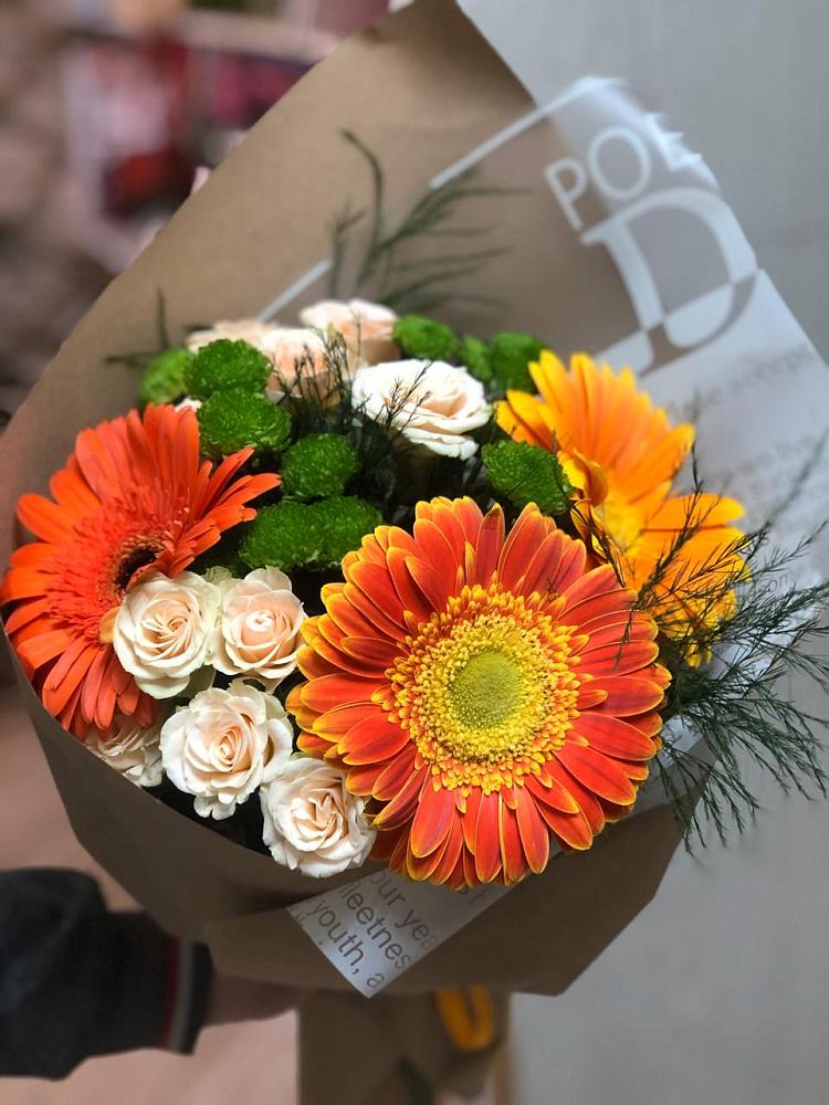 Букет цветов из: Герберы, Хризантемы и Розы в Мокшане