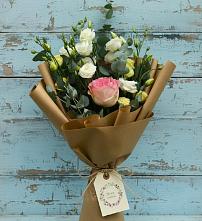 Букет цветов из:  Розы и Лизиантусы #REPLACE_PRED# Мокшане